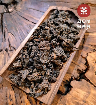 Мэнхай Лао Ча Тоу «Старые Чайные Головы из Мэнхай» 2010г.