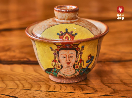 Гайвань Цзиньдэчжэнь "Бодхисаттва Гуаньинь", ручная роспись,150 мл.