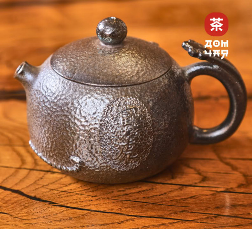 Чайник 185мл "Король Лев", цзяньшуйская керамика, 3D резьба, дровяной обжиг